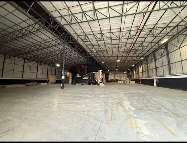 3,450M² WAREHOUSE TO LET IN EPPING INDUSTRIAL